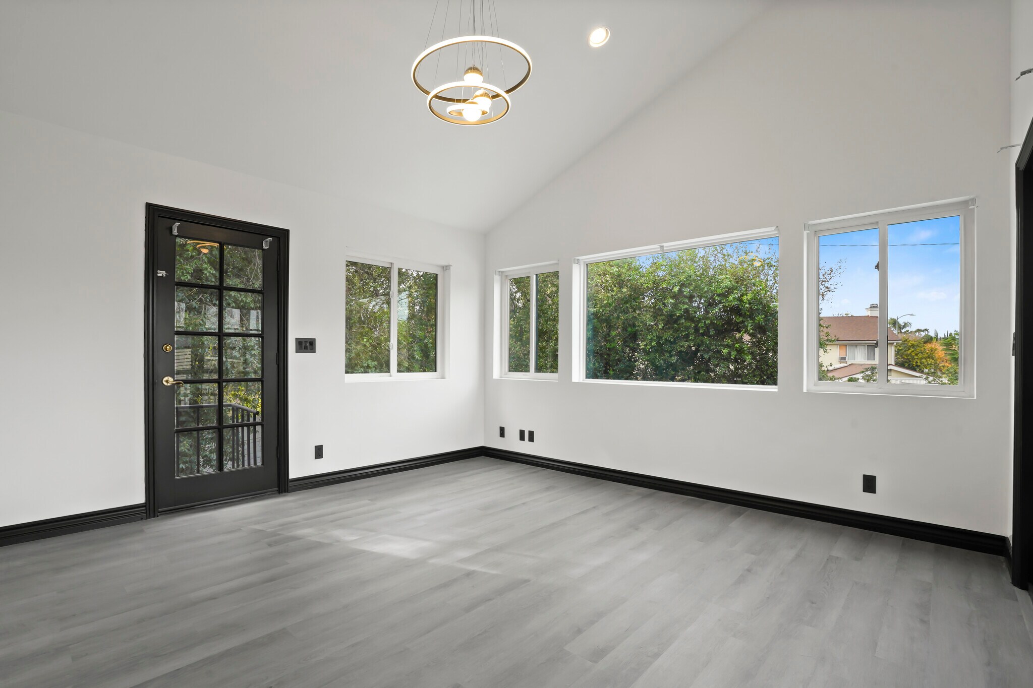 Building Photo - 9853 Wish Ave