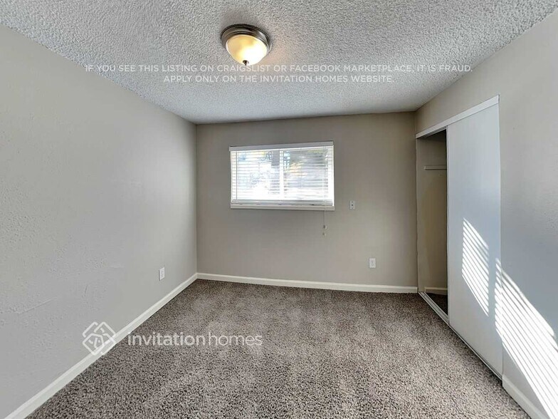 Building Photo - 16692 E Gunnison Pl