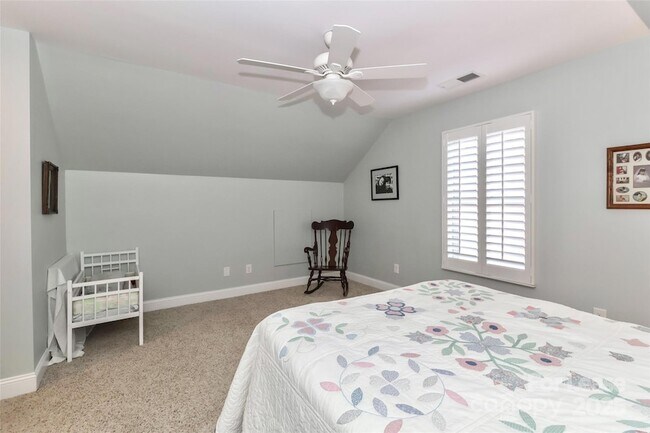 Building Photo - 115 Brawley Point Cir