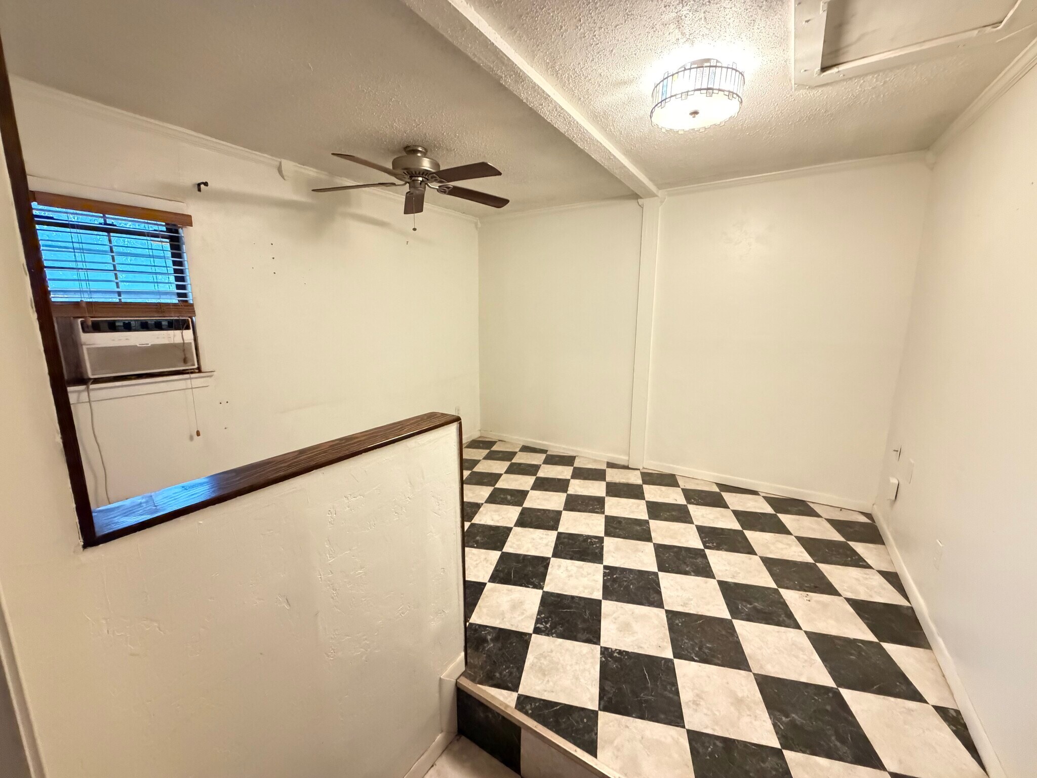 Building Photo - 3408 Upland Ave