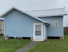 Building Photo - Charming 3-Bedroom, 2-Bathroom Home in the Heart of Downtown Houma