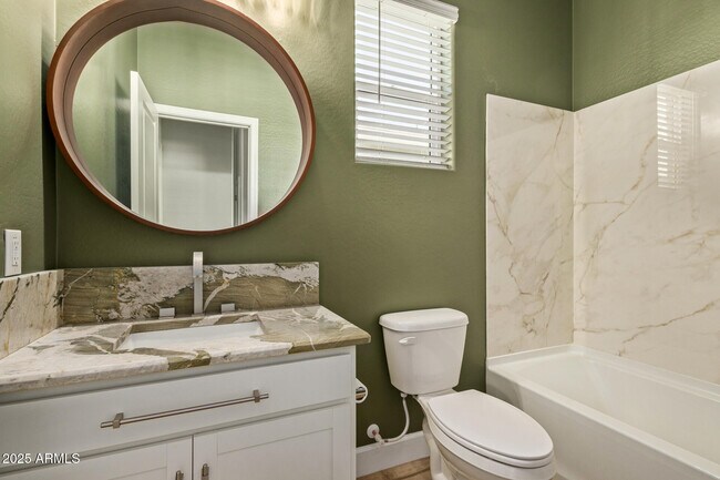 Building Photo - 15612 W Smoketree Dr