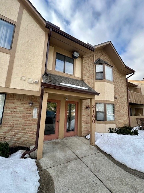 Building Photo - 2160 Hedgerow Road