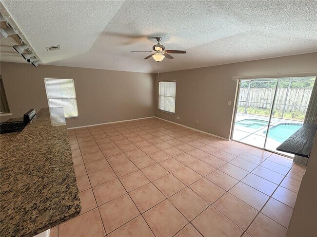 Building Photo - 309 Buttonwood Dr