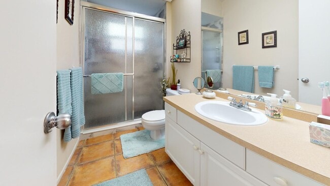 Building Photo - 5037 Village Garden Dr