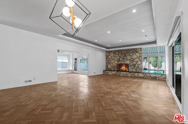 Building Photo - 1801 Buckingham Rd
