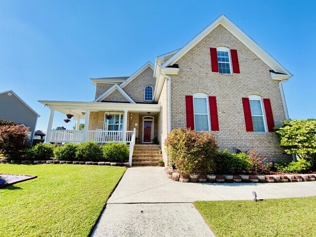 Building Photo - 704 Stagecoach Dr