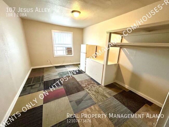 Building Photo - **APPLICATION RECEIVED** **MOVE-IN SPECIAL...