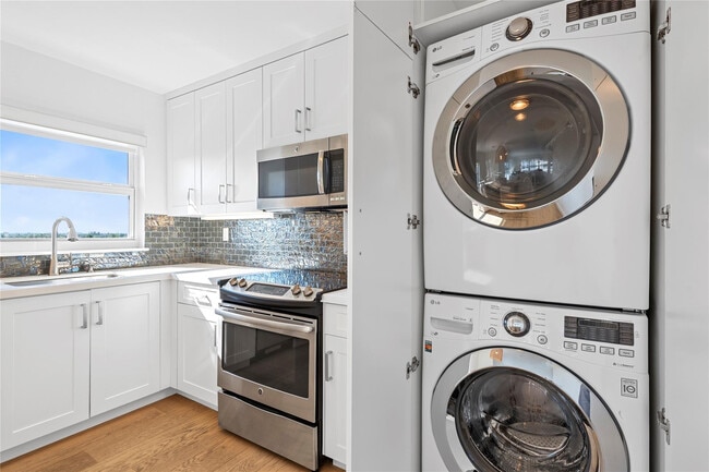 Building Photo - 3850 Galt Ocean Dr