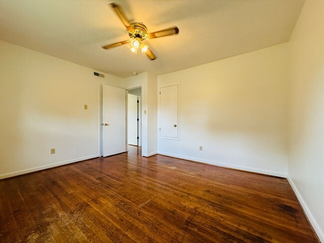Building Photo - COMING SOON-1718 Patterson Circle