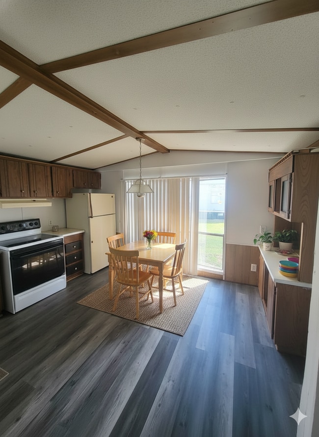 Building Photo - 1344 SC-57