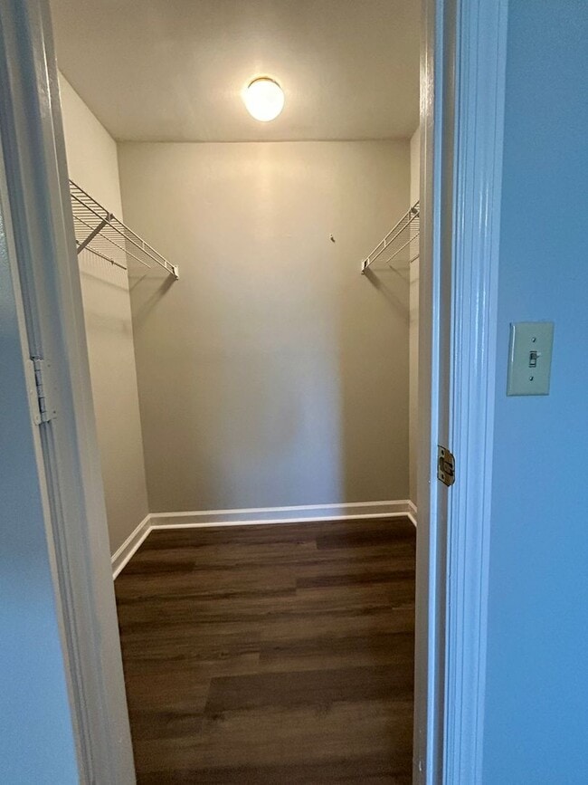 Building Photo - 166 Bordeaux Ln