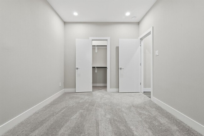 Building Photo - 11 Wellford St