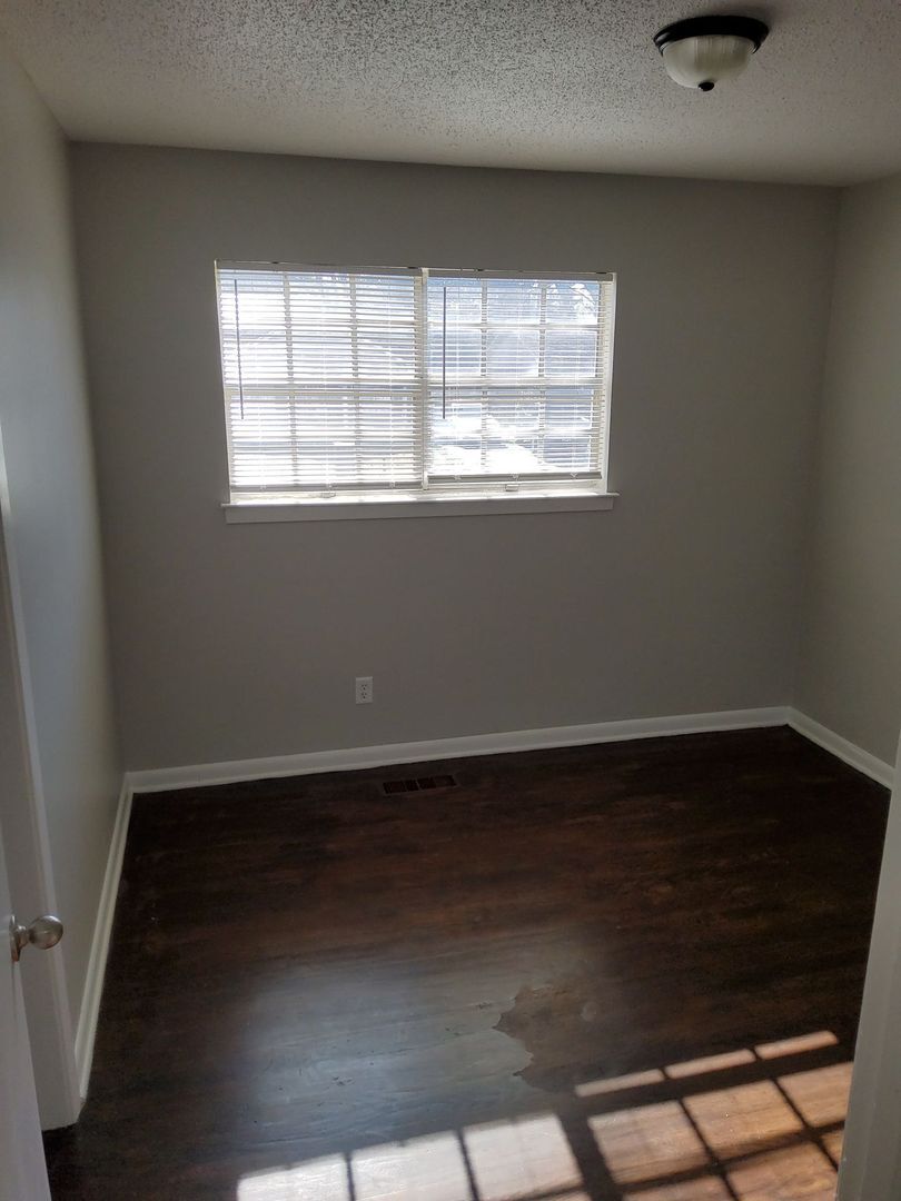 Building Photo - 4558 Almo Ave