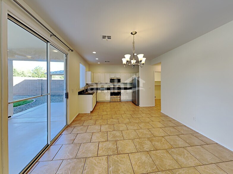 Building Photo - 9742 E Knowles Ave