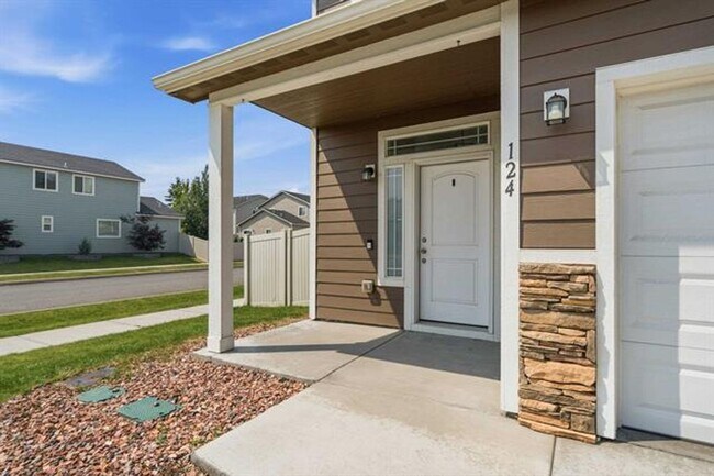 Building Photo - 124 S Glenbrook Ct