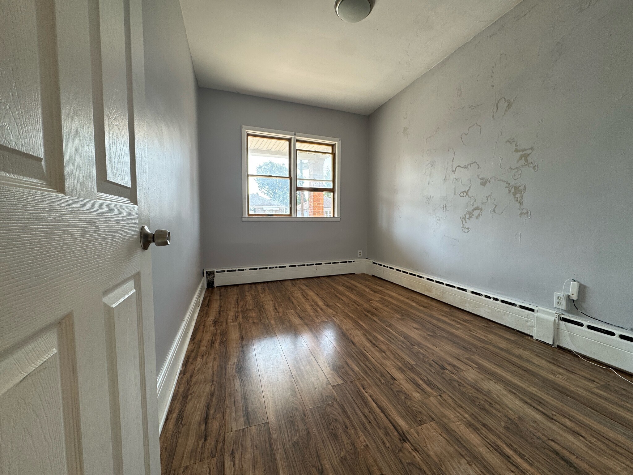 Building Photo - 579 Avenue A