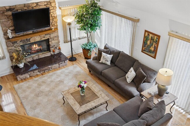 Building Photo - 126 Malloy Dr