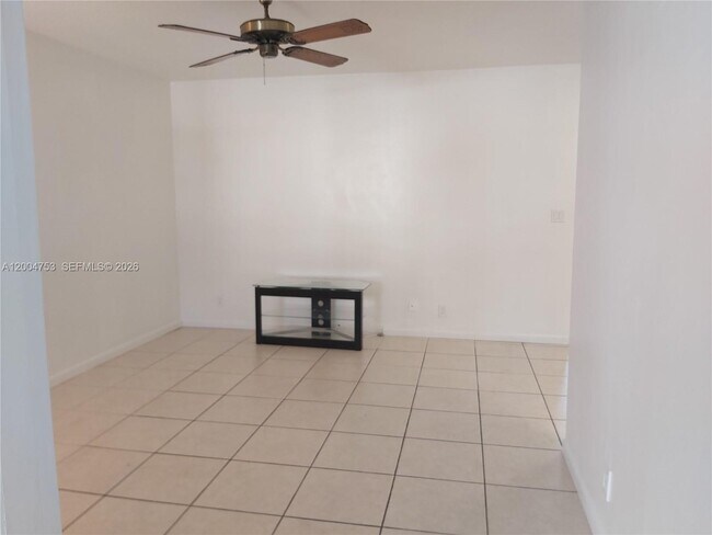 Building Photo - 1300 N 17th Ave