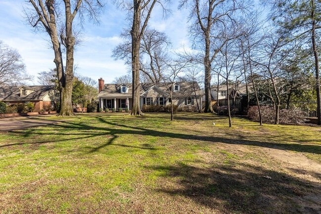 Building Photo - 500 Colonial Rd