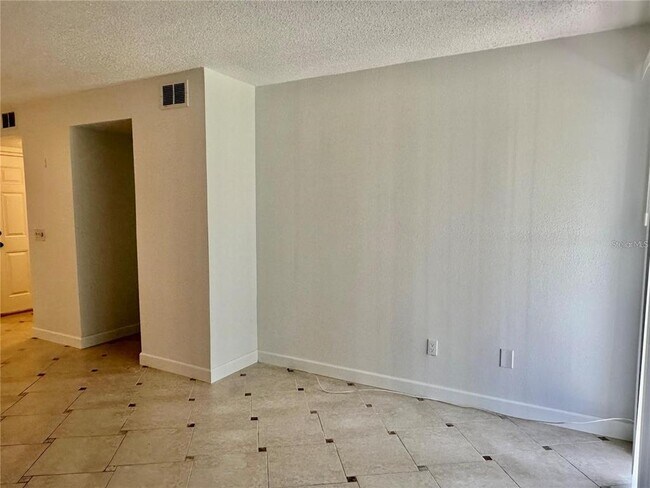 Building Photo - 2625 FL-590