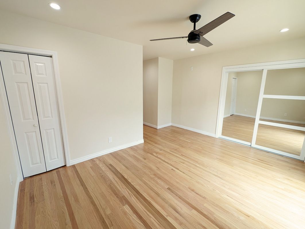 Building Photo - 2746 Thurman Ave.