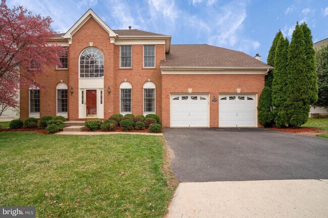Building Photo - 43513 Lucketts Bridge Cir