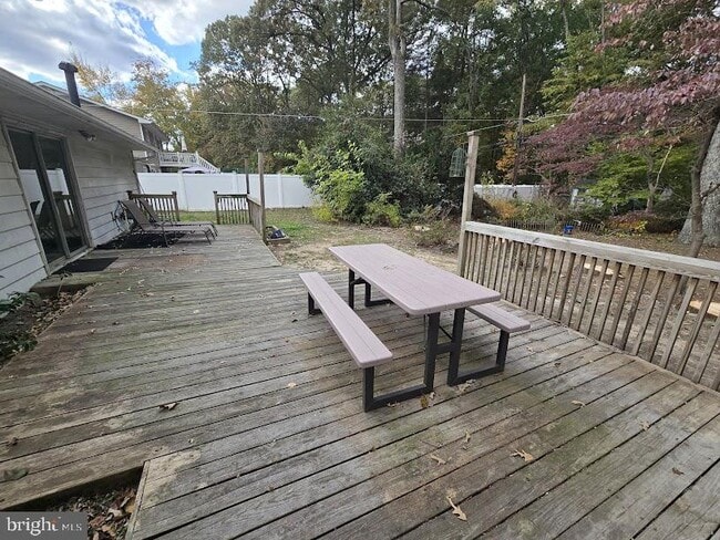 Building Photo - 96 Garner Ave