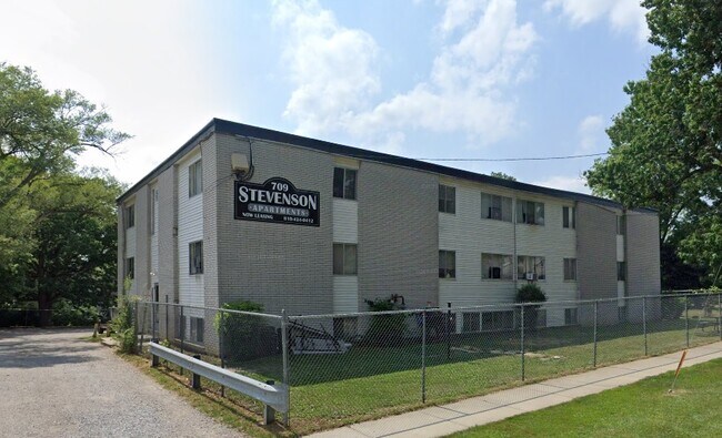 Building Photo - Stevenson Apartments