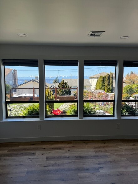 Building Photo - 19009 9th Pl NW