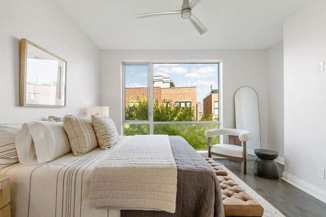 Building Photo - 801 N 6th St