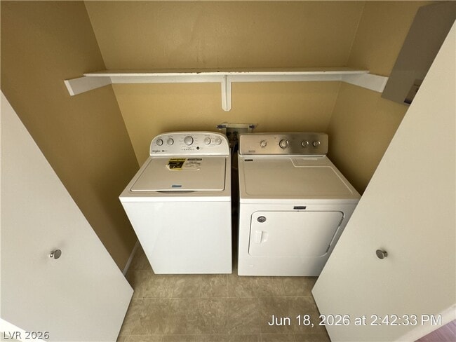 Building Photo - 8240 Marcasel Dr