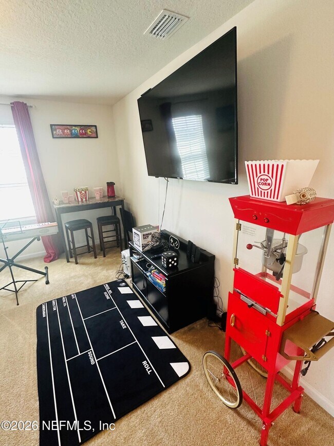 Building Photo - 12573 Grn Mdw Dr