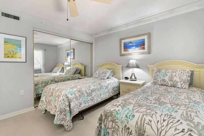 Building Photo - 601 Seafarer Cir