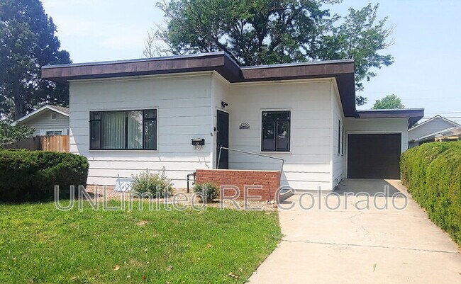 Building Photo - 1955 Willow St