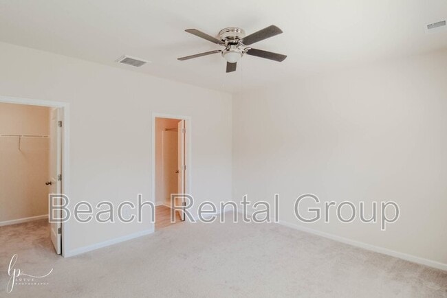 Building Photo - 313 Grv Pk Lp