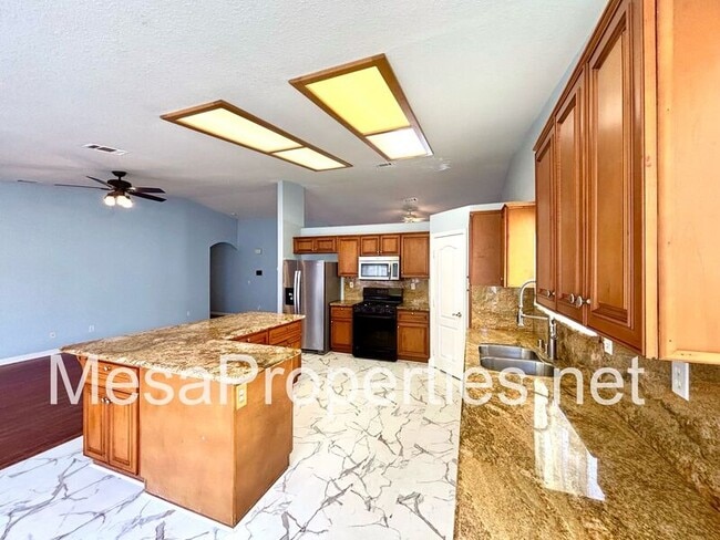 Building Photo - 13359 Medicine Bow Ct