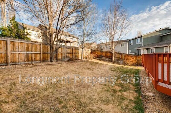 Building Photo - 709 Clarendon Dr