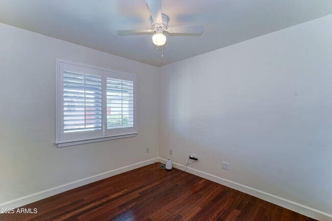 Building Photo - 4019 E Turney Ave