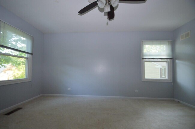 Building Photo - 4805 Greenwich Ct