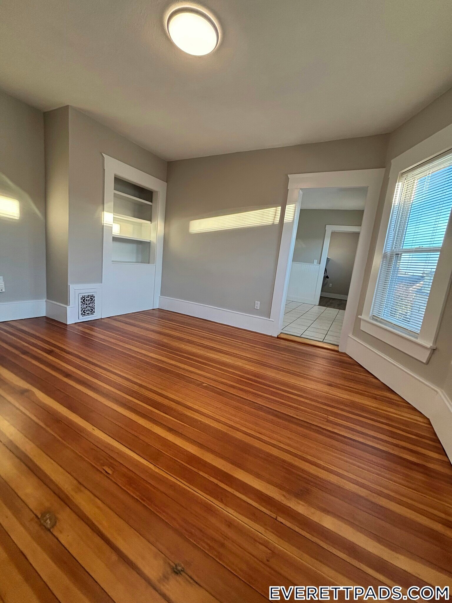 Building Photo - 85 Swan St