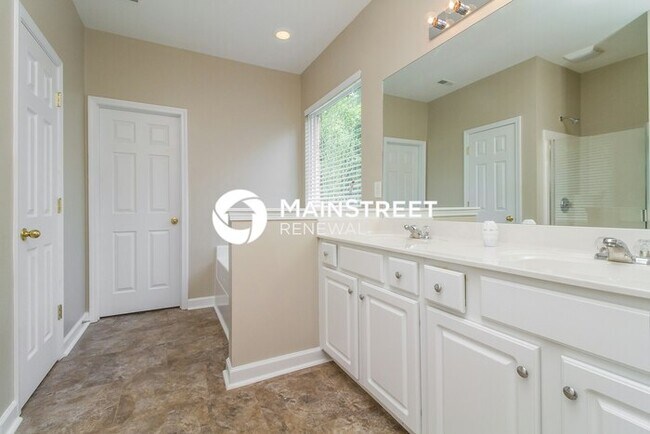 Building Photo - 4 Bedroom Pet-Friendly Home in Spring Hill...