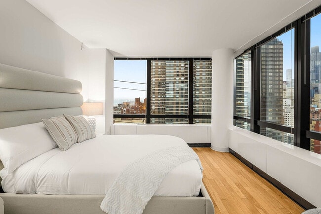 Building Photo - 1113 York Ave