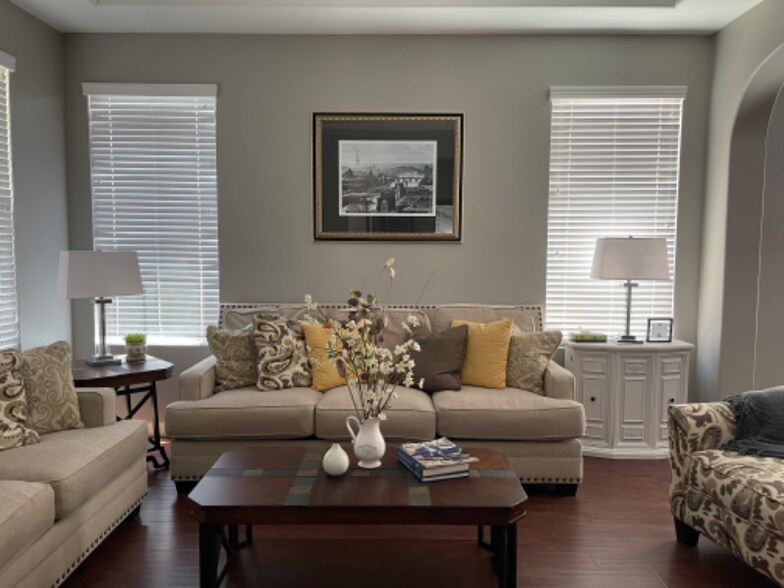 Building Photo - 13652 Perry Ann Cir