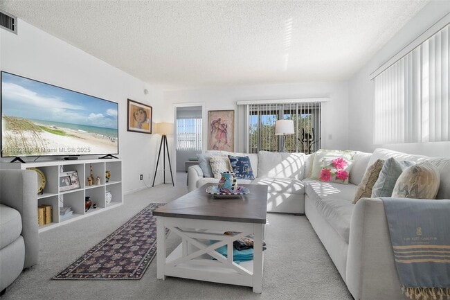 Building Photo - 1801 Eleuthera Point