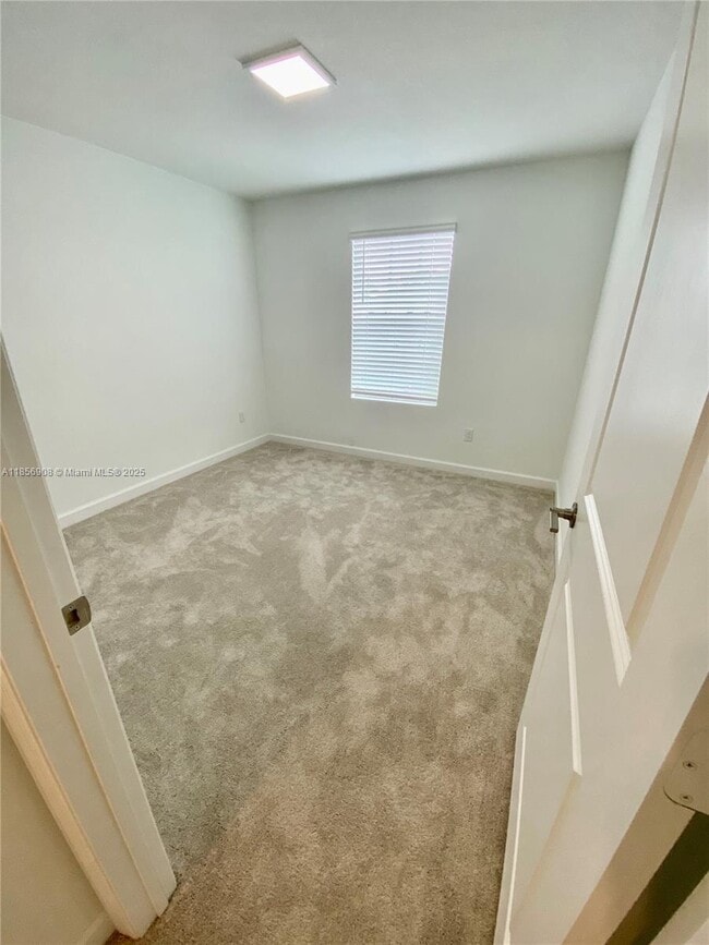 Building Photo - 4163 Lagoon Shore Dr
