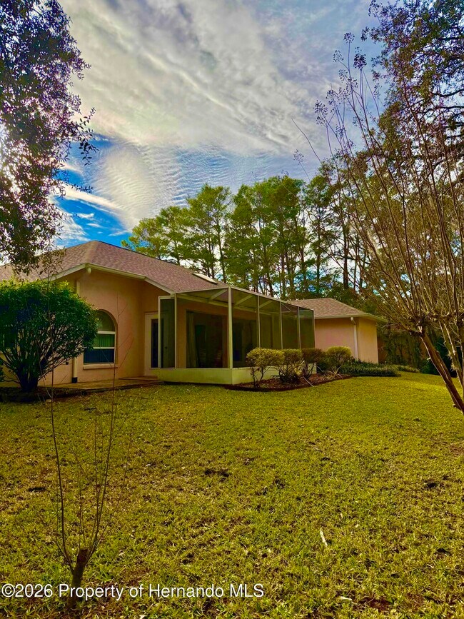 Building Photo - 9448 Tooke Shore Dr