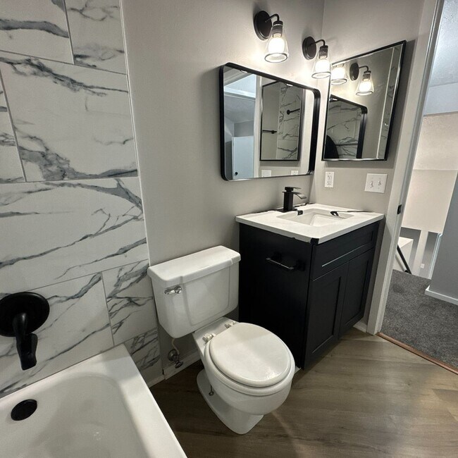 Building Photo - Luxurious 2-Bedroom Apartments with Modern...