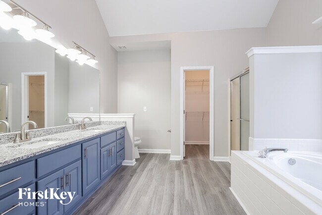 Building Photo - 5320 Parkside Trail