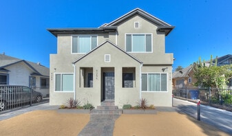 Building Photo - 4288 S Hobart Blvd